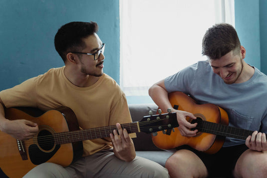 Best Gifts for Guitarists (Under £25) - HeadSnaps®